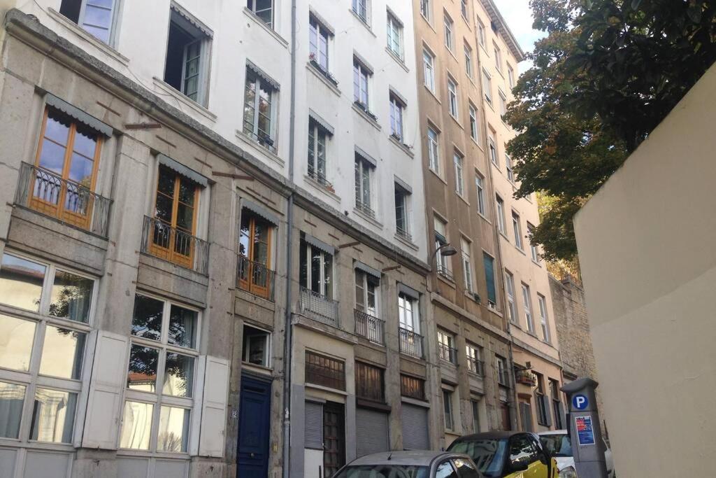Studio Lyon 1Er Luaran gambar